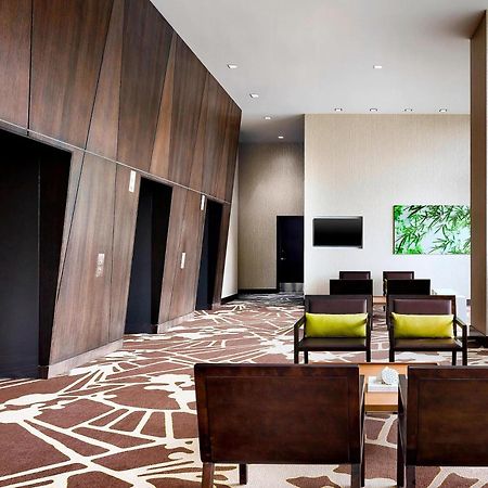 Element By Westin Vancouver Metrotown Бернаби Экстерьер фото