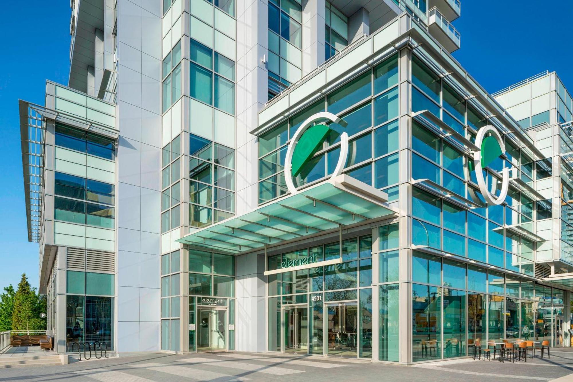 Element By Westin Vancouver Metrotown Бернаби Экстерьер фото