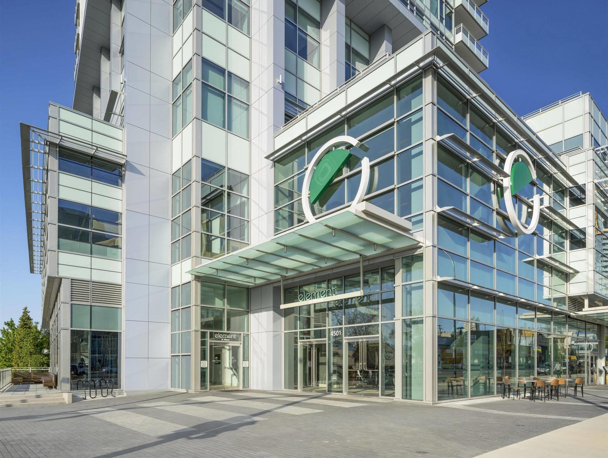 Element By Westin Vancouver Metrotown Бернаби Экстерьер фото