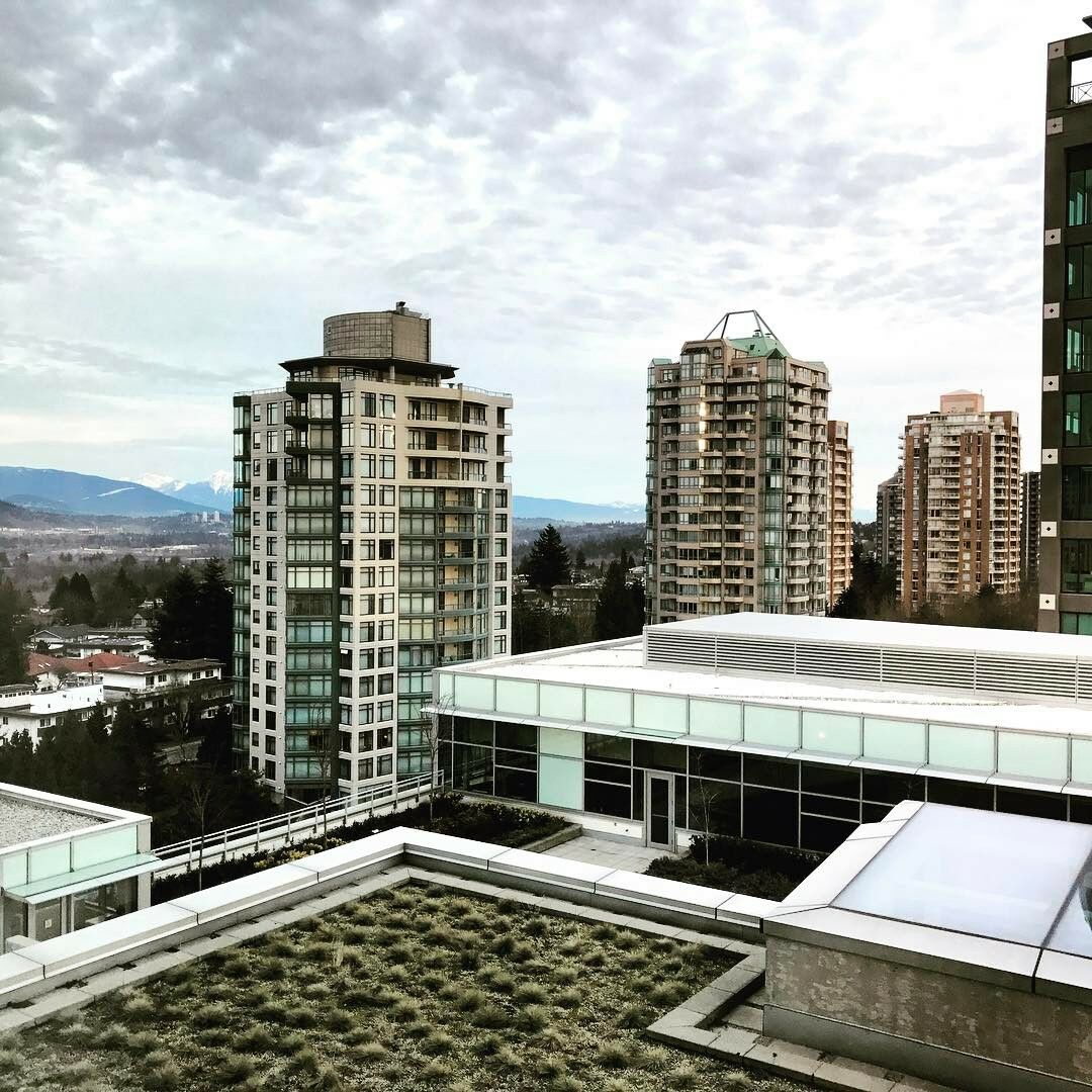 Element By Westin Vancouver Metrotown Бернаби Экстерьер фото