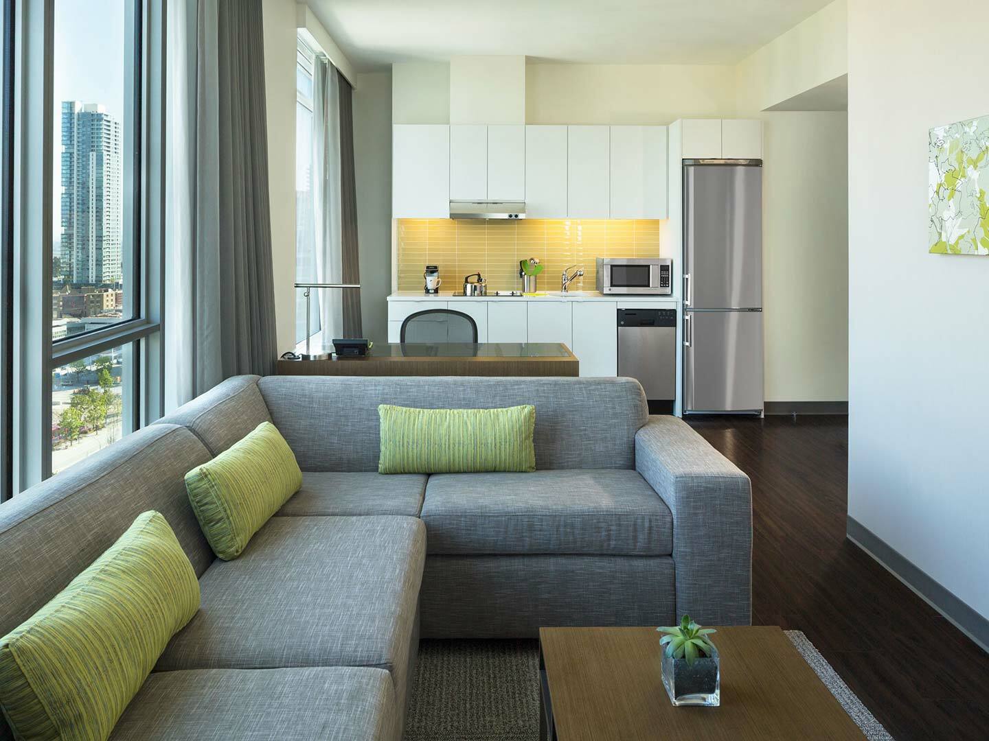 Element By Westin Vancouver Metrotown Бернаби Экстерьер фото